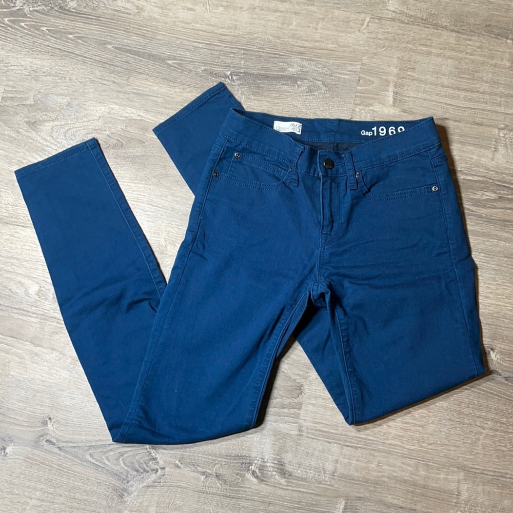 NWOT GAP 1969 BLUE STRAIGHT LEG LEGGING JEAN SIZE 26/2